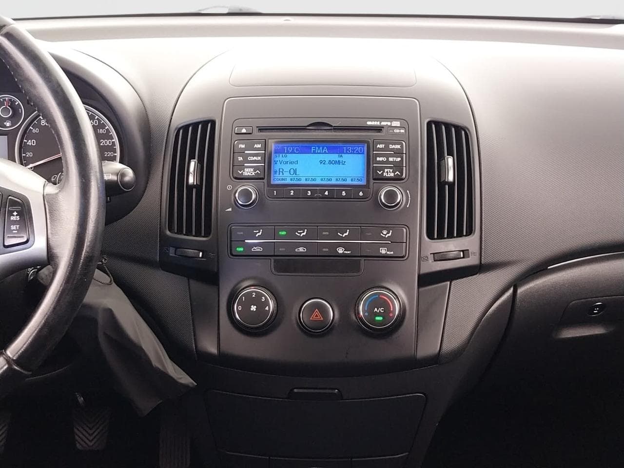 2012 Hyundai i30 - 18