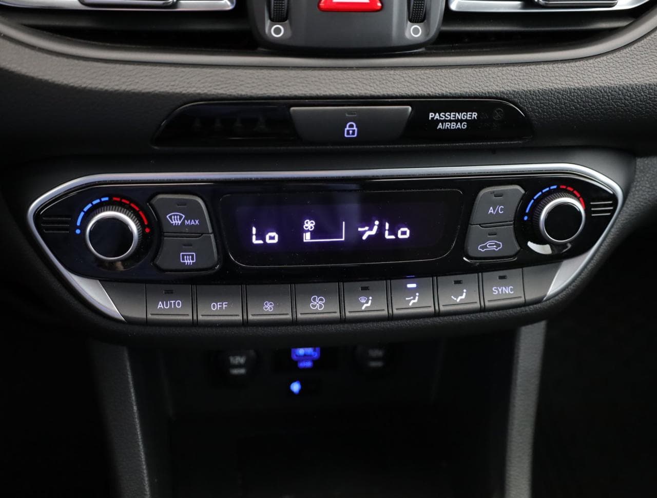 2022 Hyundai i30 - 17