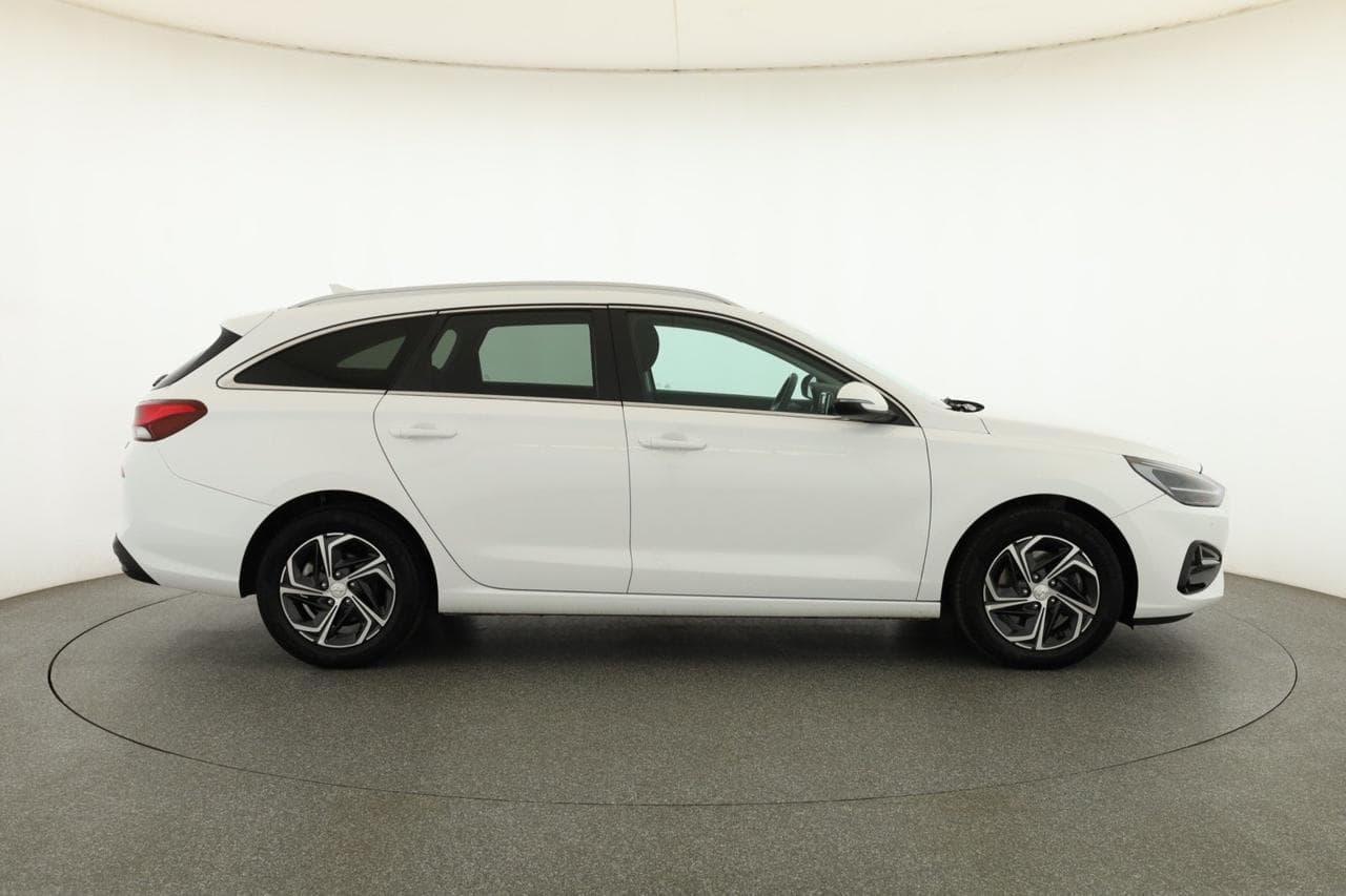 2022 Hyundai i30 - 8
