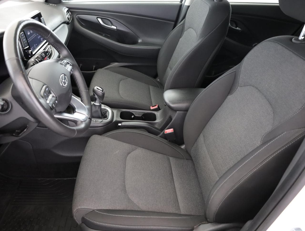 2022 Hyundai i30 - 13