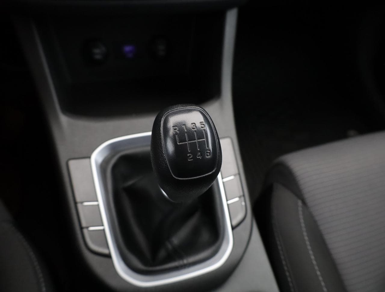 2022 Hyundai i30 - 18