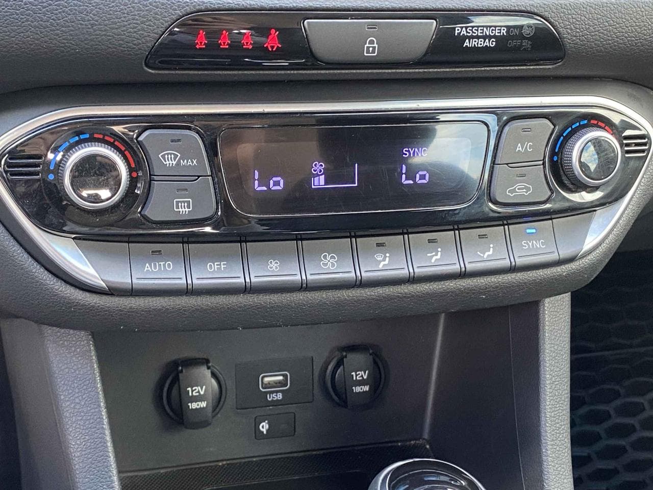 2022 Hyundai i30 - 16