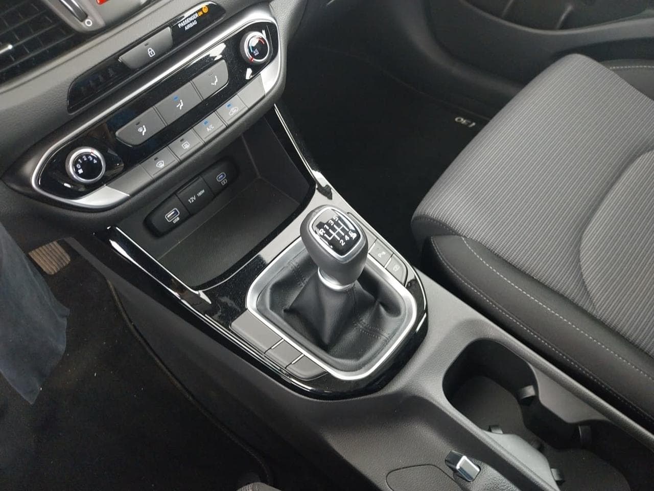 2025 Hyundai i30 - 19