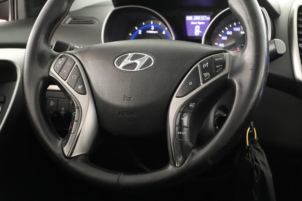 2013 Hyundai i30 - 14