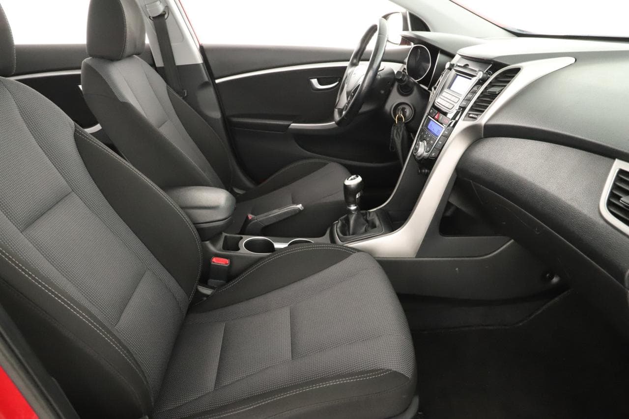 2013 Hyundai i30 - 10