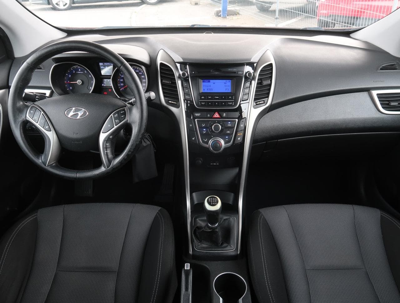 2012 Hyundai i30 - 10