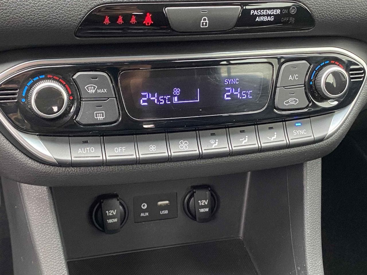 2020 Hyundai i30 - 16