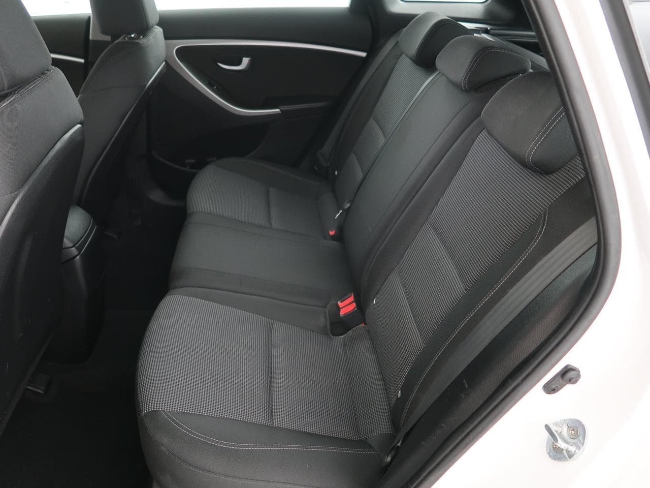 2017 Hyundai i30 - 15