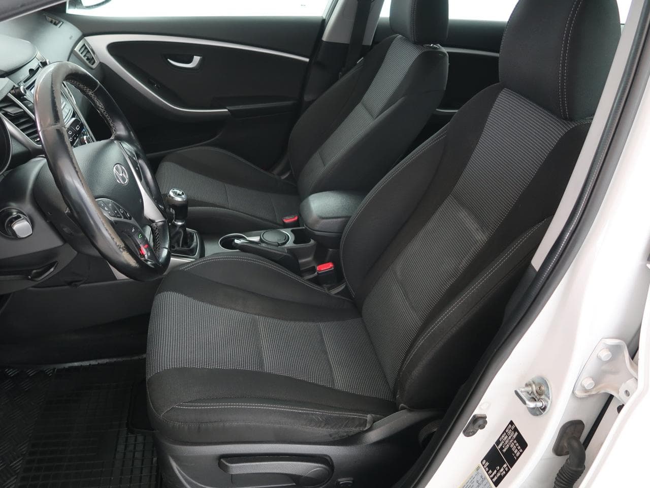 2017 Hyundai i30 - 16