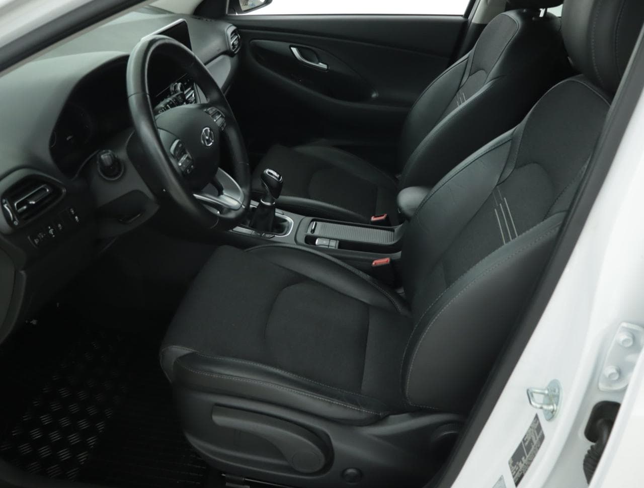 2023 Hyundai i30 - 16