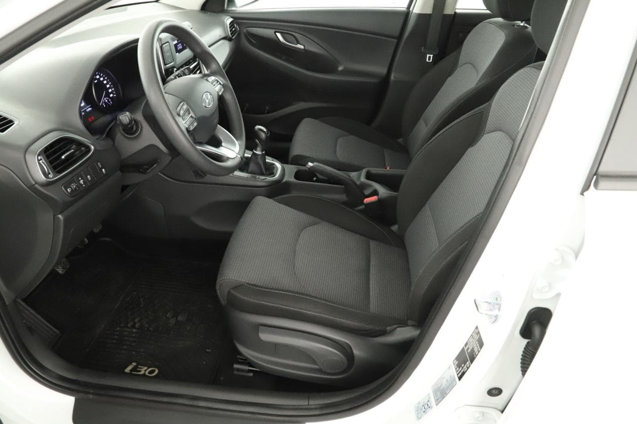2021 Hyundai i30 - 13