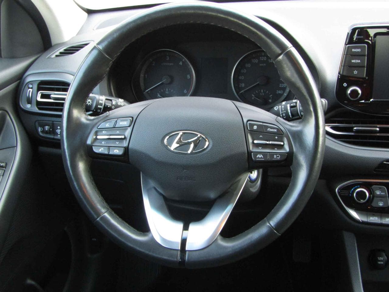 2021 Hyundai i30 - 13