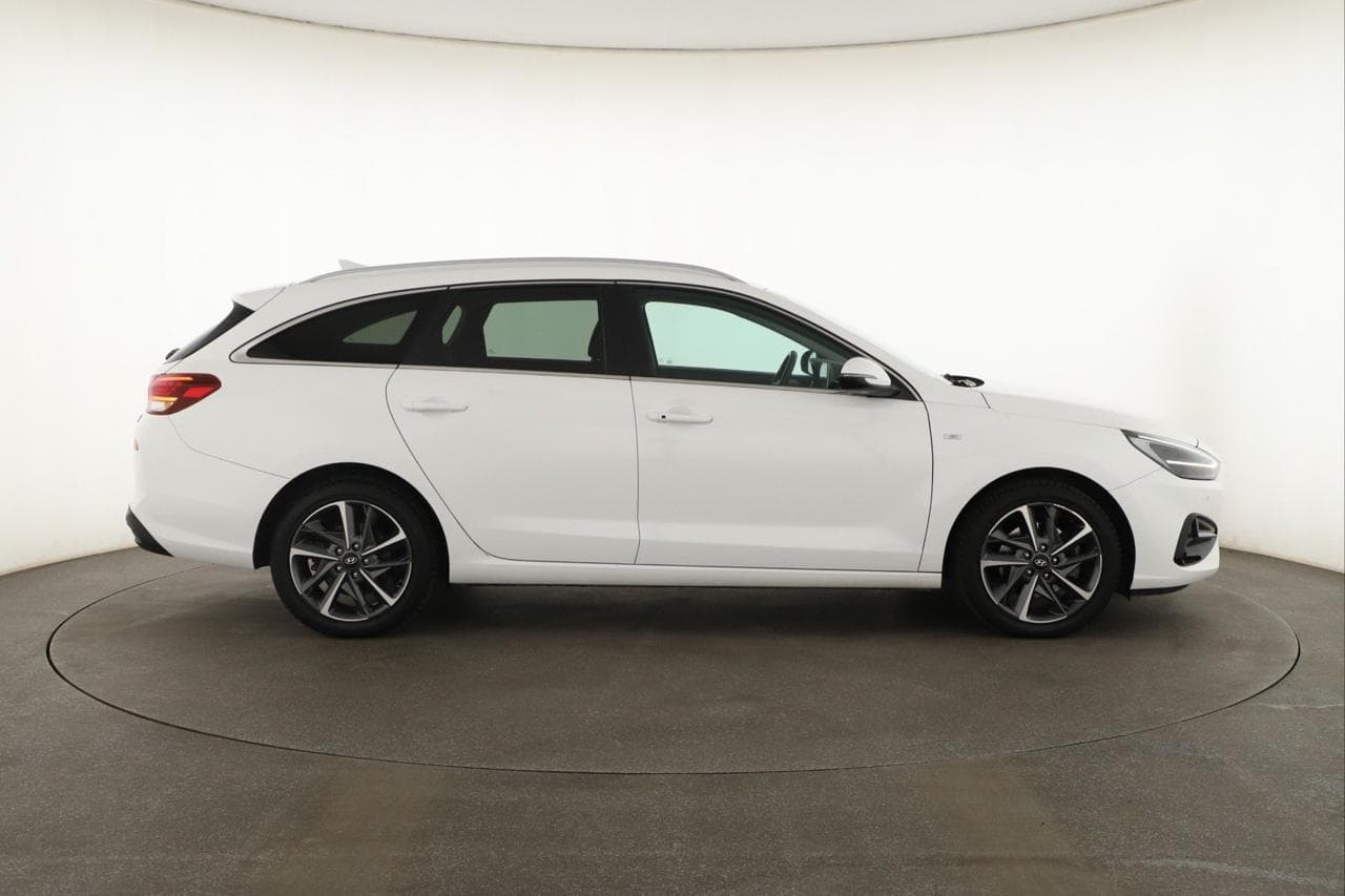 2022 Hyundai i30 - 8