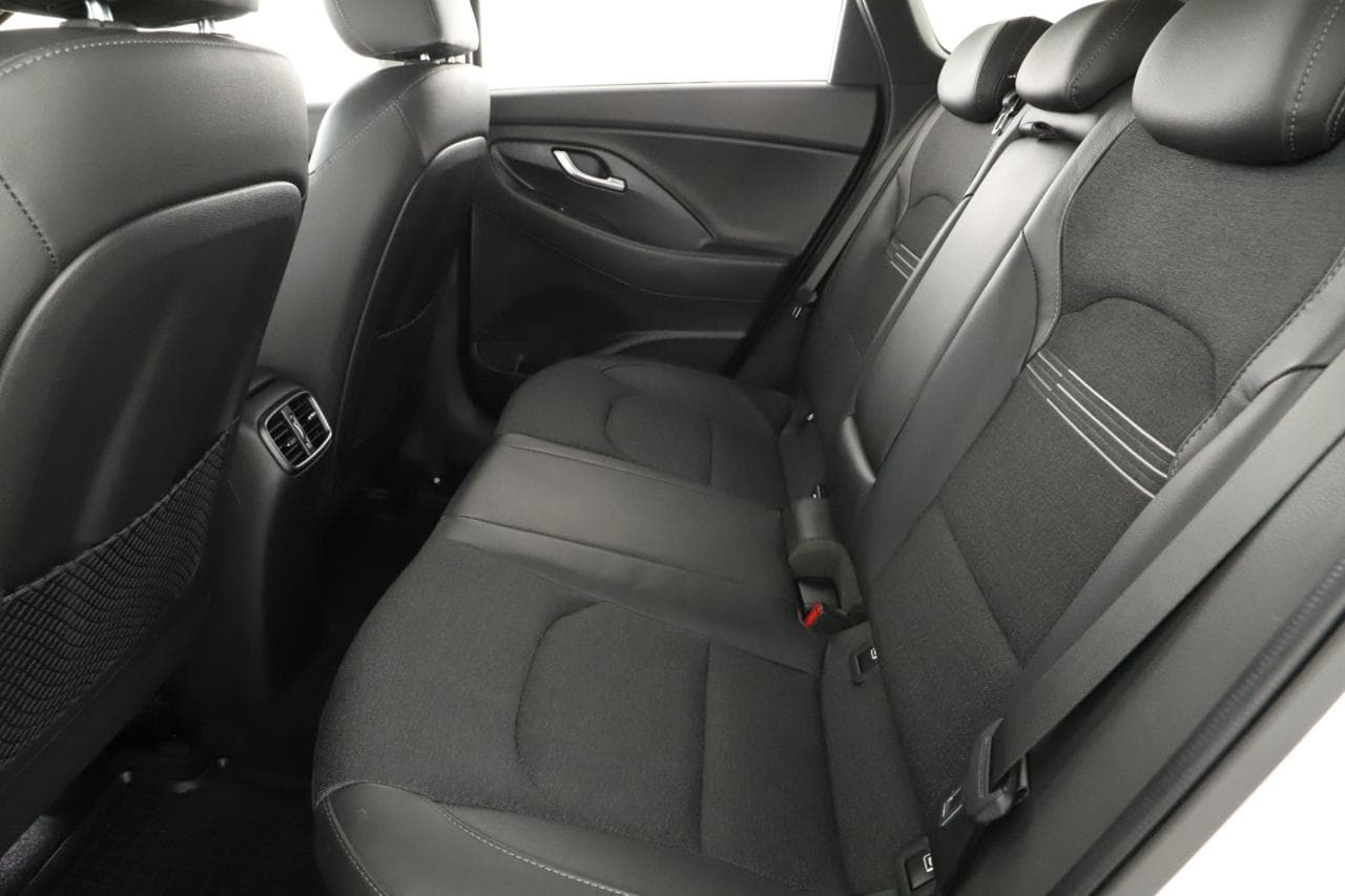2022 Hyundai i30 - 12