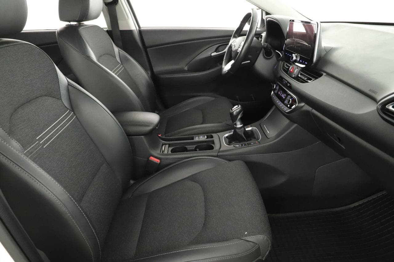 2022 Hyundai i30 - 10