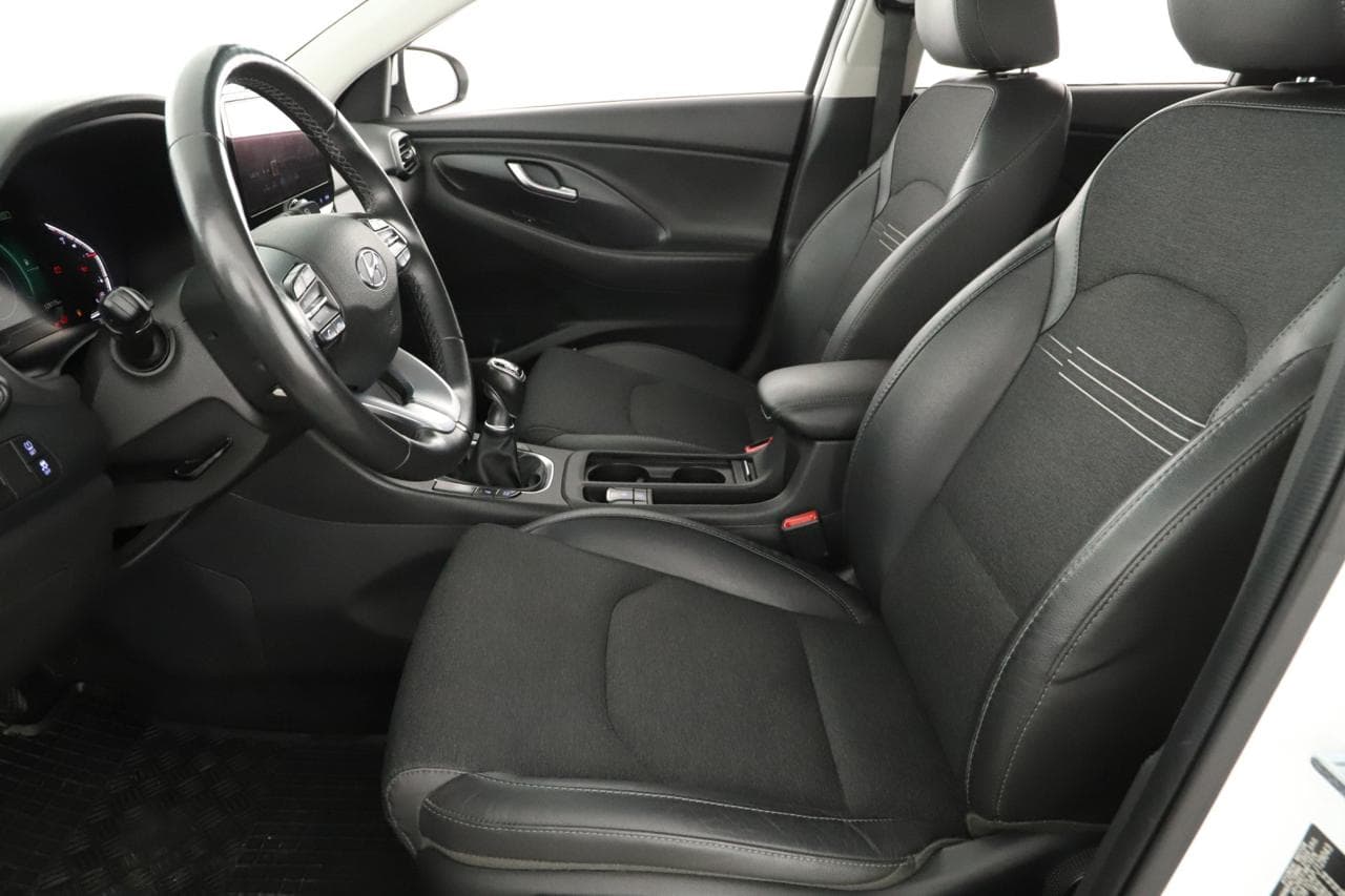 2022 Hyundai i30 - 13