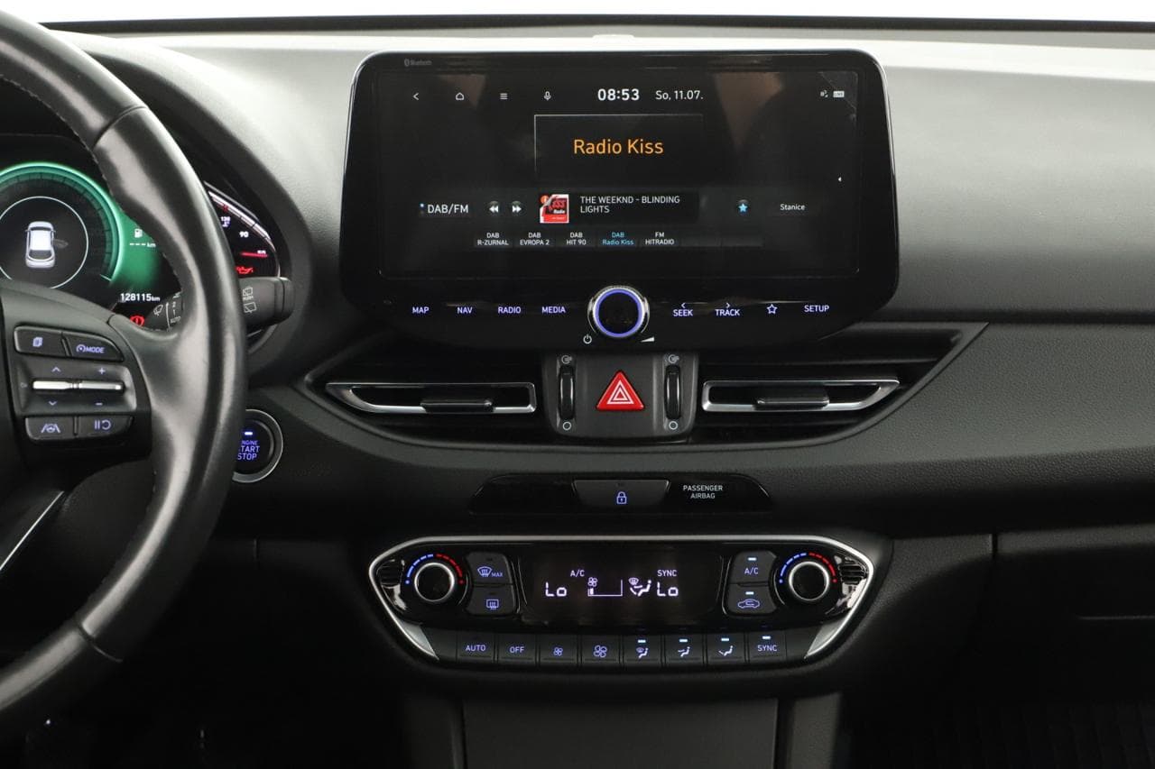 2022 Hyundai i30 - 17