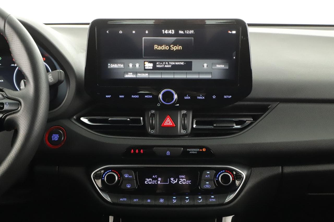 2025 Hyundai i30 - 17