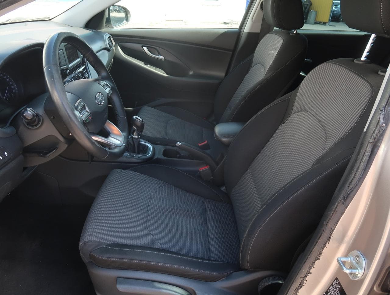 2017 Hyundai i30 - 16