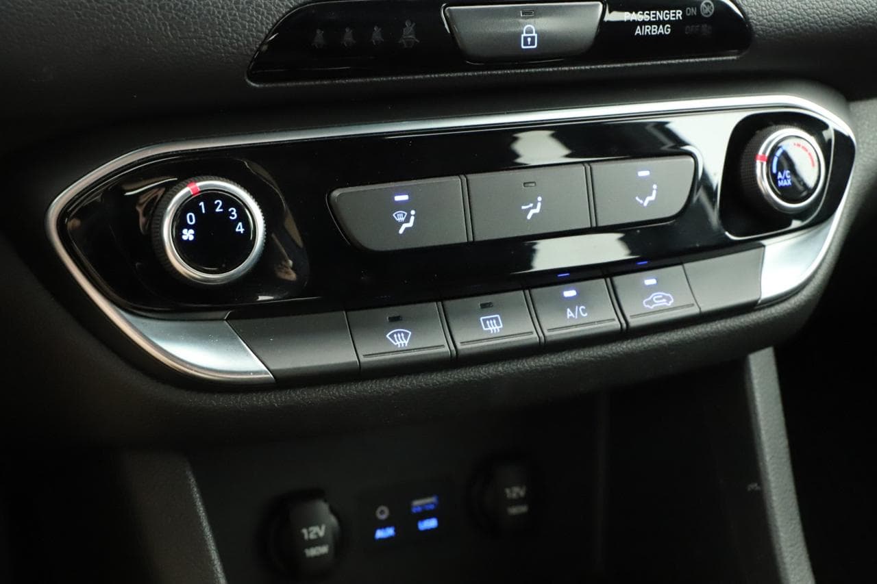 2019 Hyundai i30 - 19