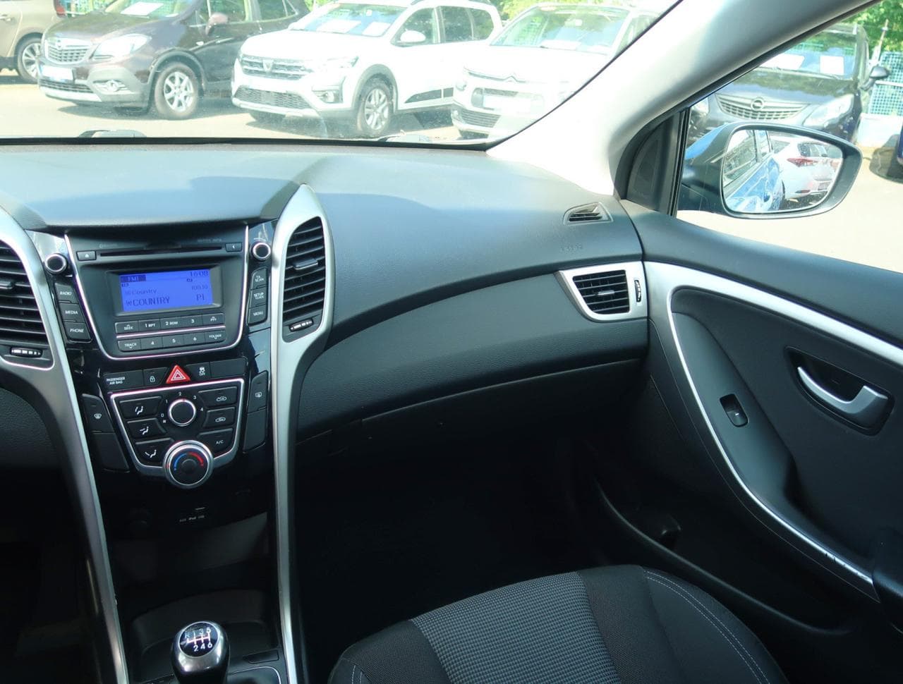 2017 Hyundai i30 - 11