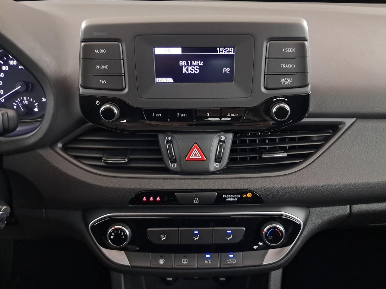 2020 Hyundai i30 - 18