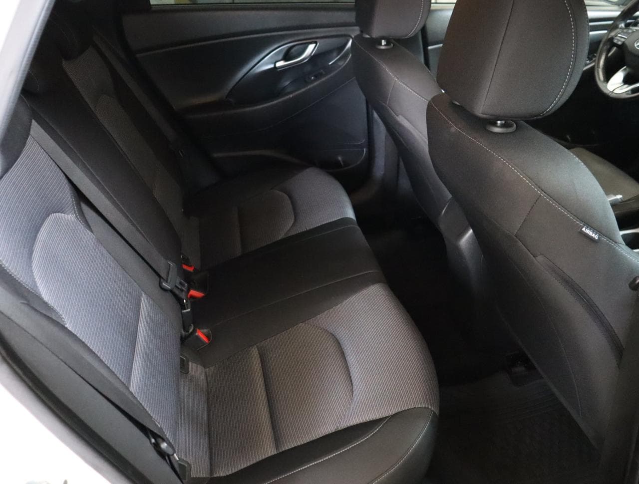 2021 Hyundai i30 - 13