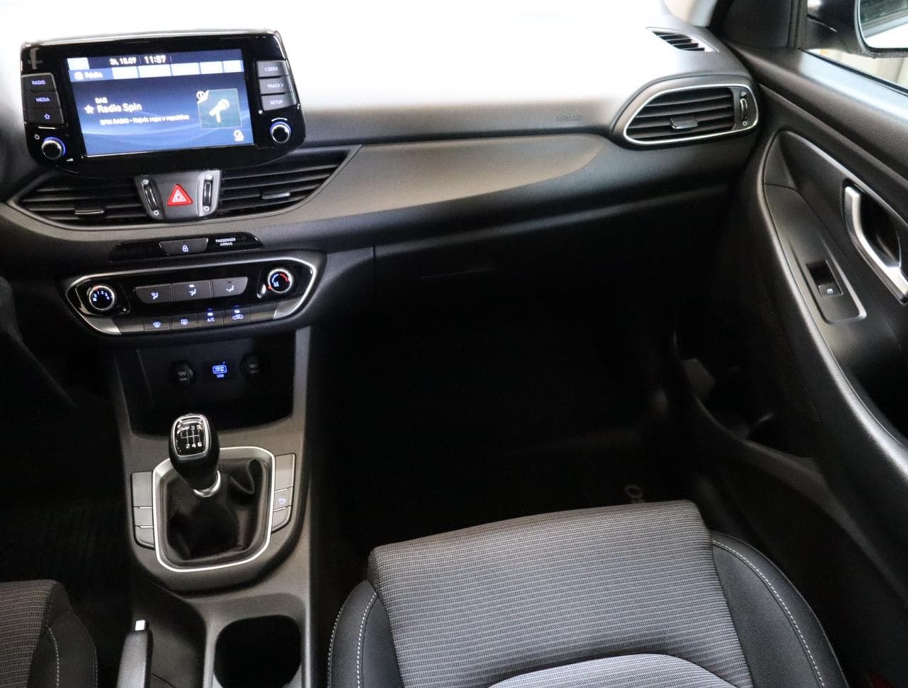 2021 Hyundai i30 - 11