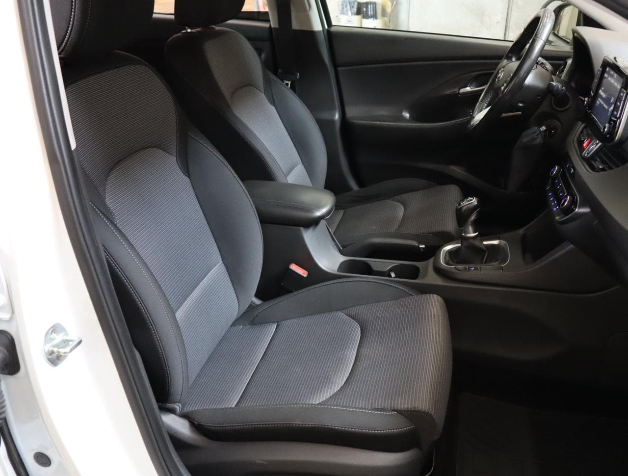 2021 Hyundai i30 - 12
