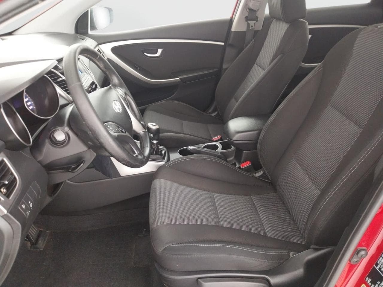 2012 Hyundai i30 - 16