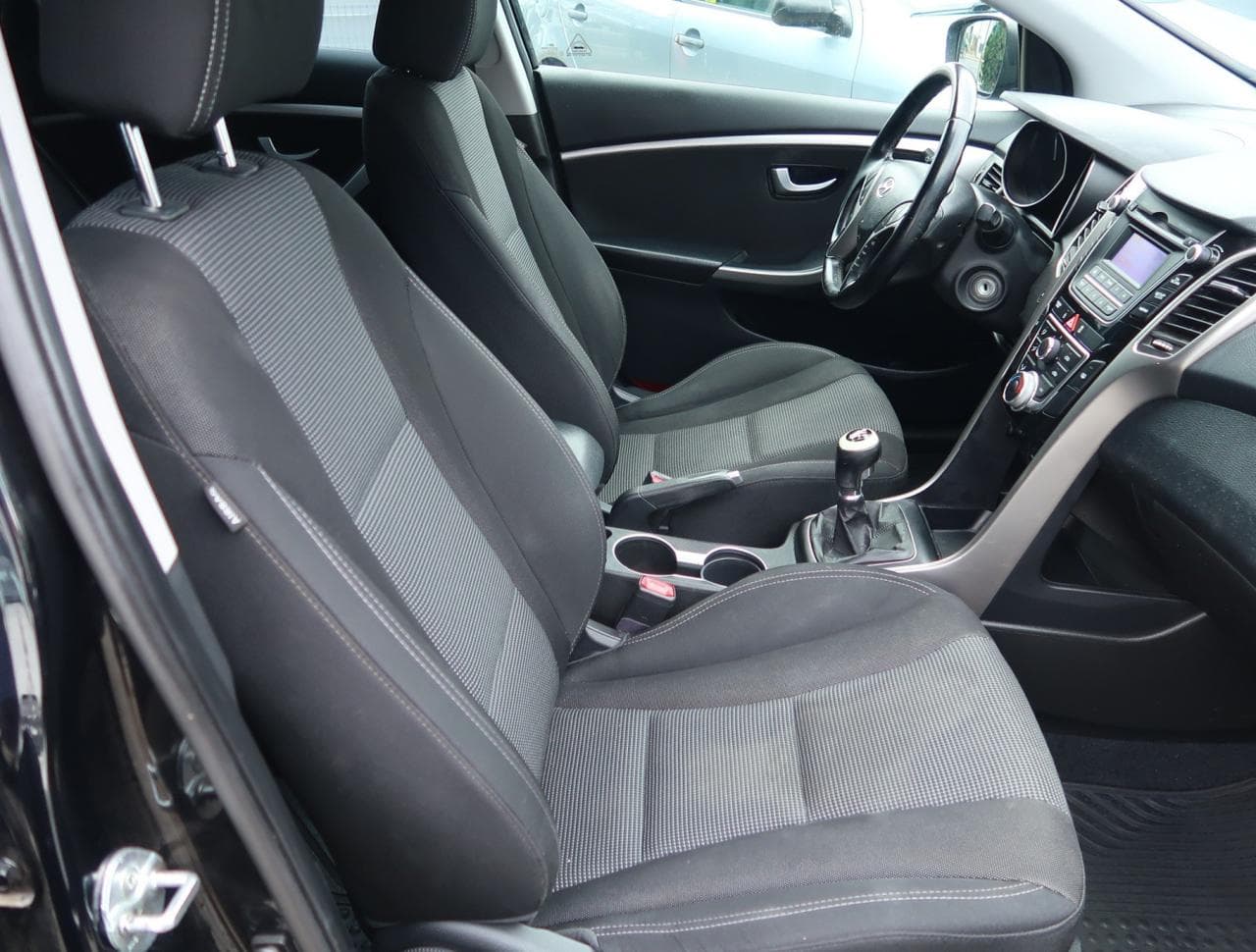 2013 Hyundai i30 - 12