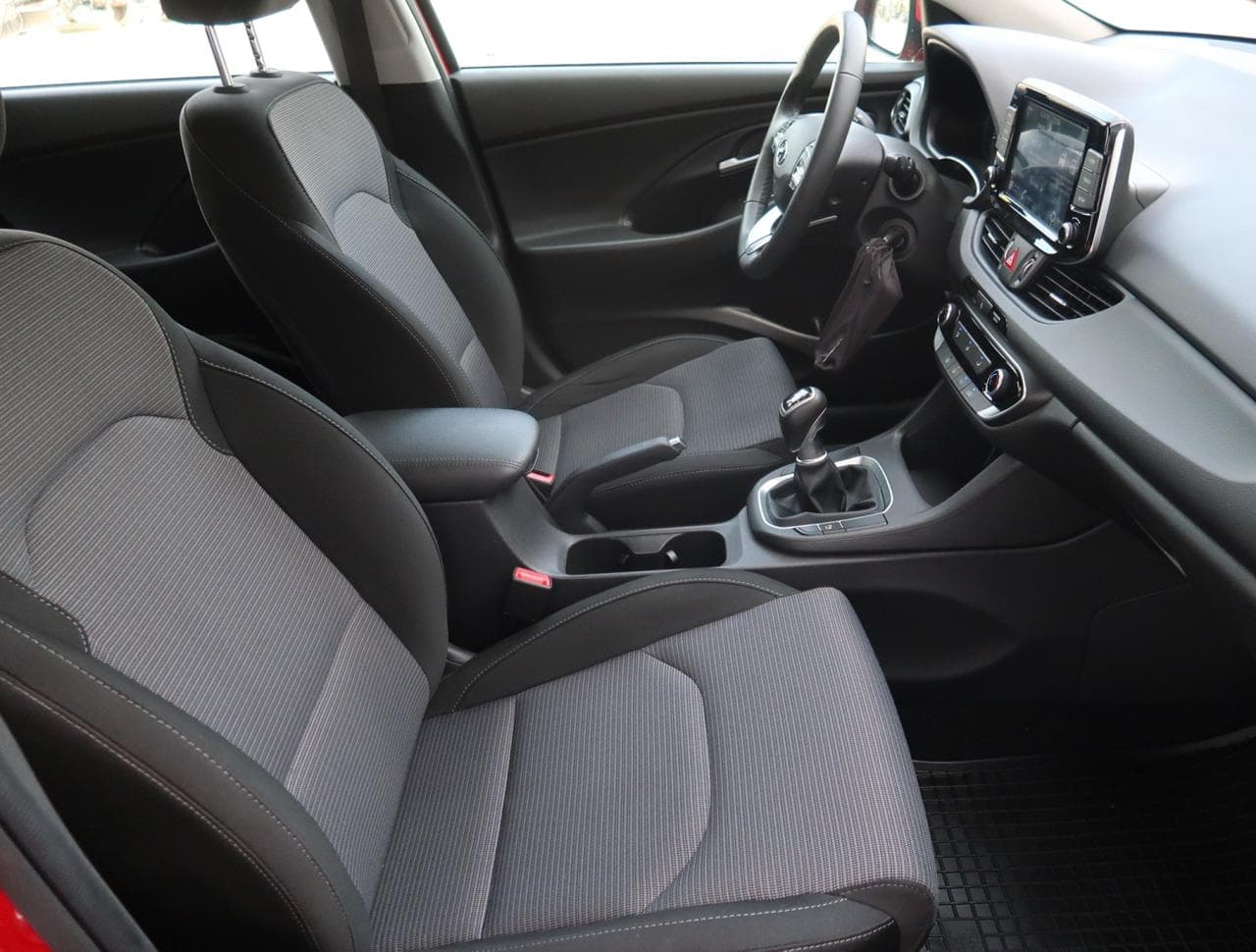 2022 Hyundai i30 - 12