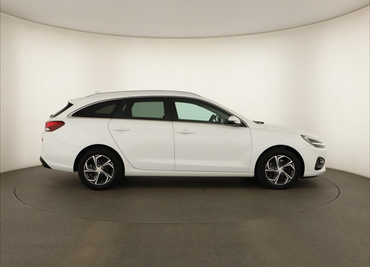 2022 Hyundai i30 - 8