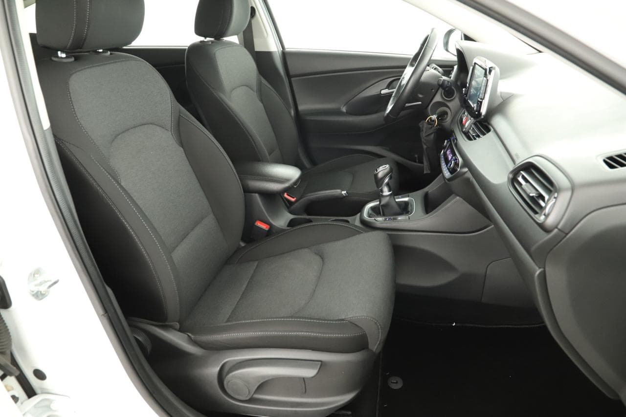 2022 Hyundai i30 - 19