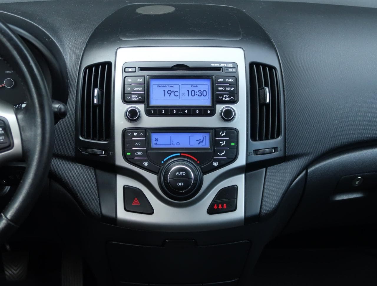 2012 Hyundai i30 - 18