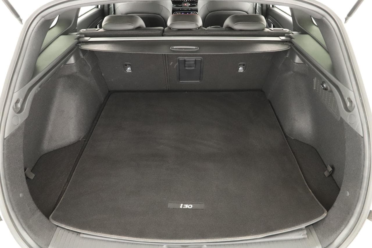 2023 Hyundai i30 - 17