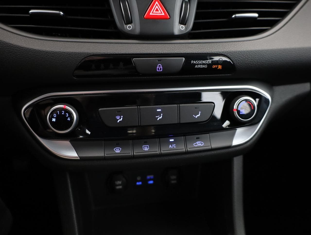 2017 Hyundai i30 - 16