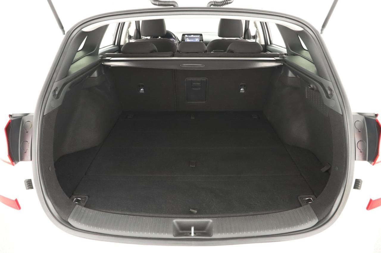 2022 Hyundai i30 - 16