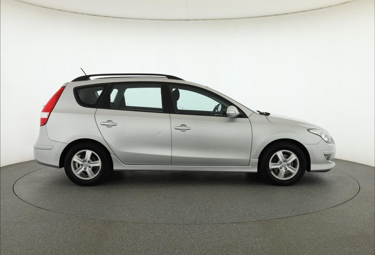 2012 Hyundai i30 - 8