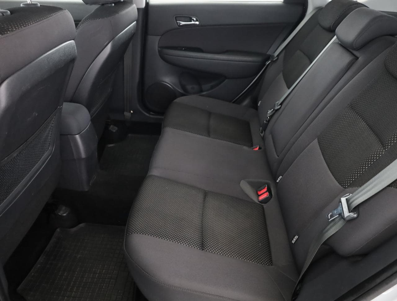 2012 Hyundai i30 - 12