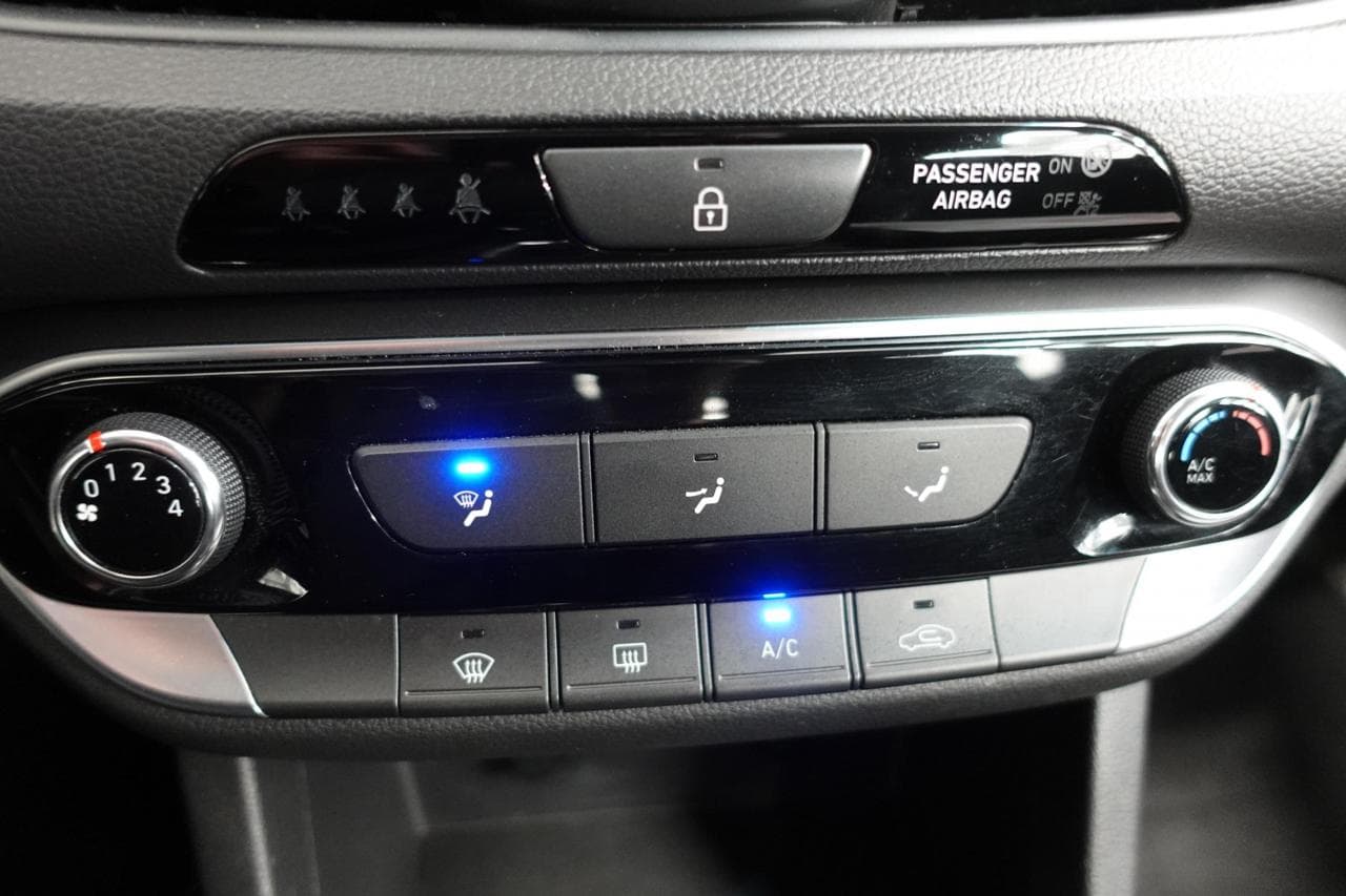 2019 Hyundai i30 - 19