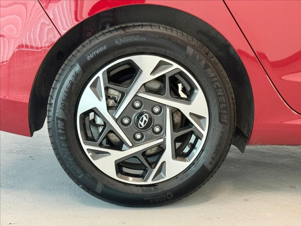 2025 Hyundai i30 - 26