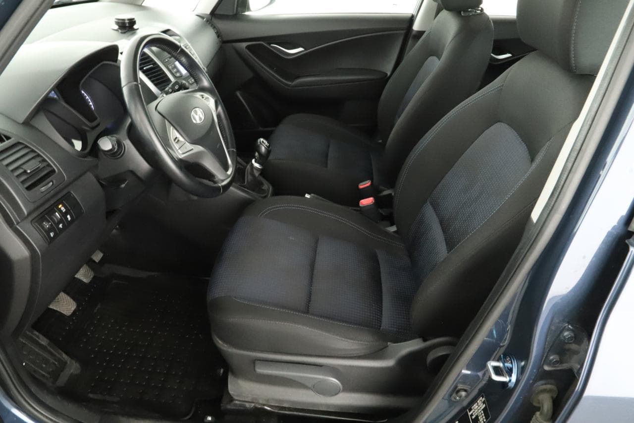 2017 Hyundai ix20 - 24