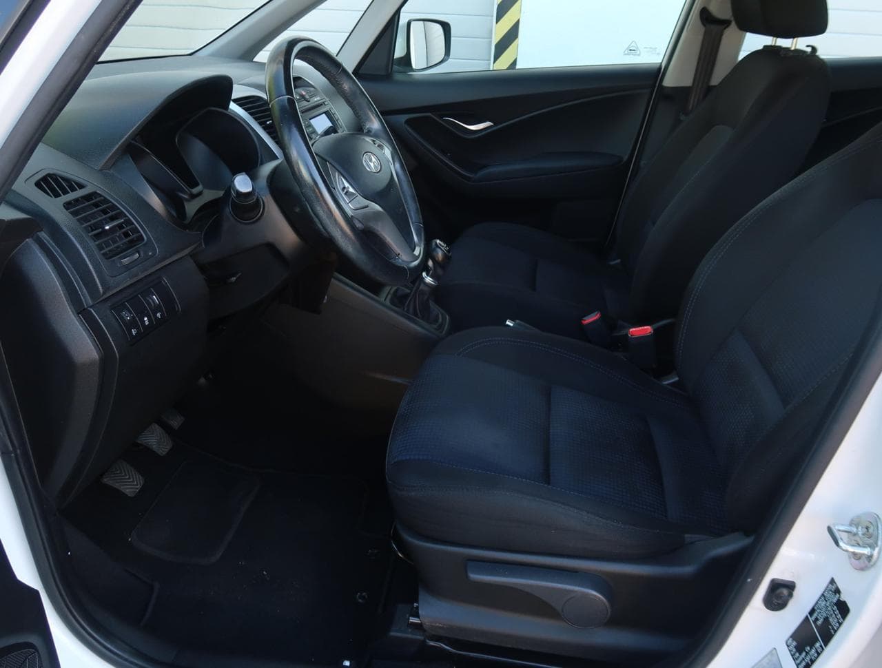 2014 Hyundai ix20 - 24