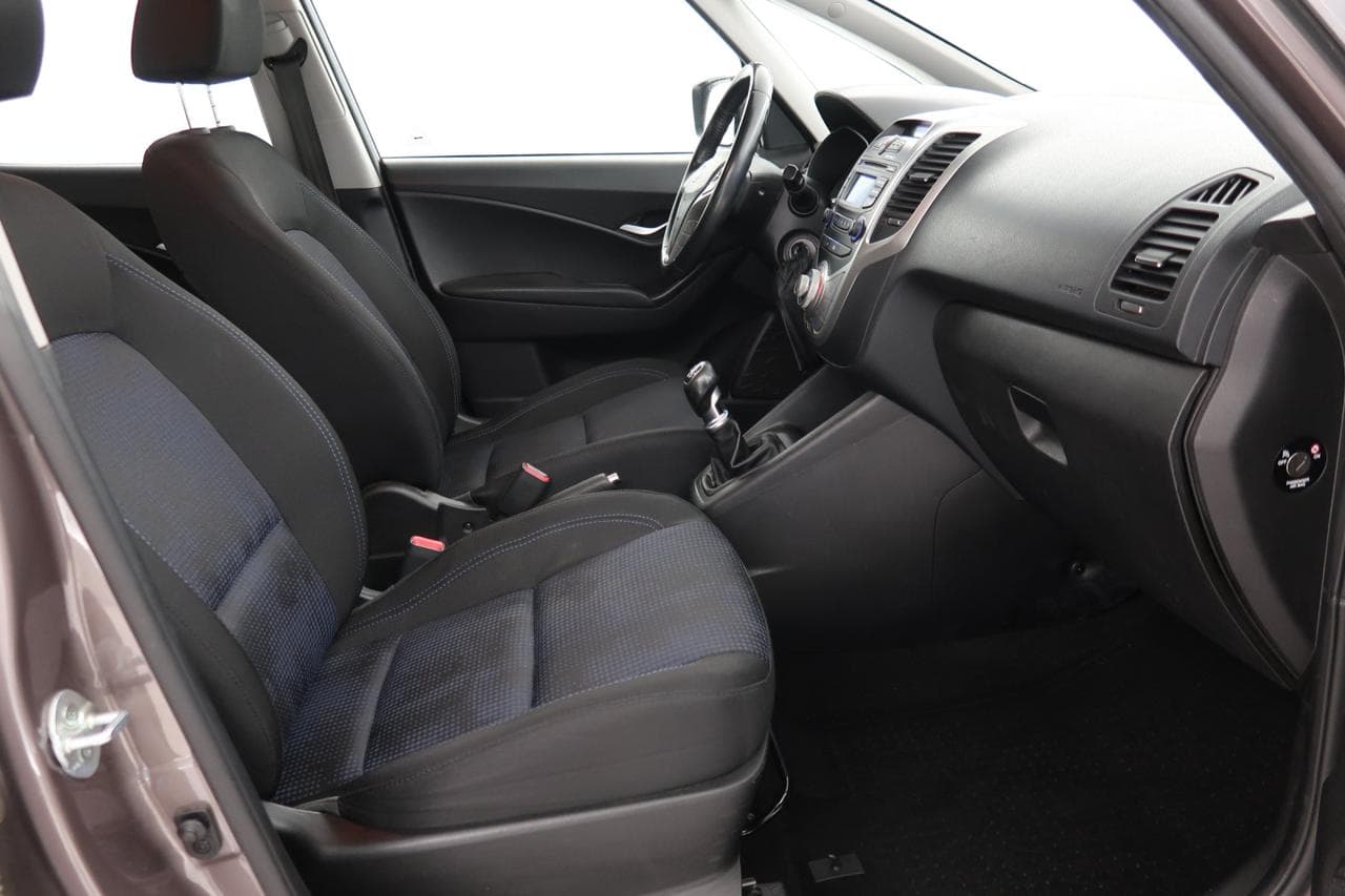 2015 Hyundai ix20 - 26