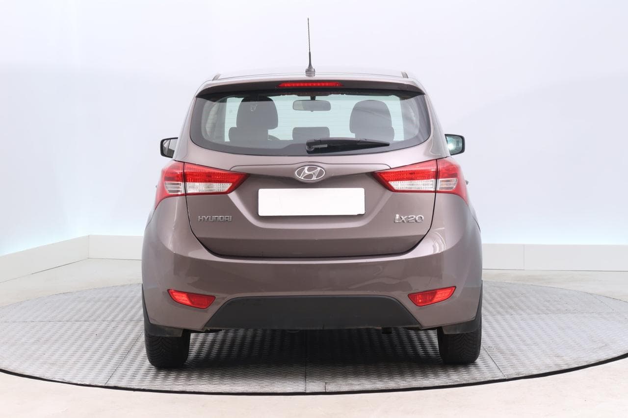2015 Hyundai ix20 - 11