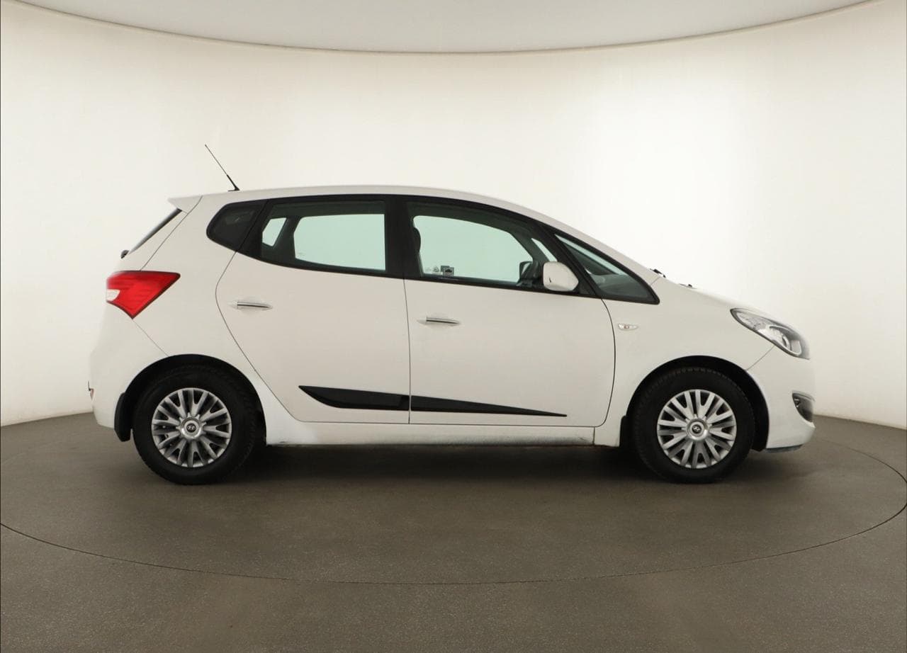2014 Hyundai ix20 - 14