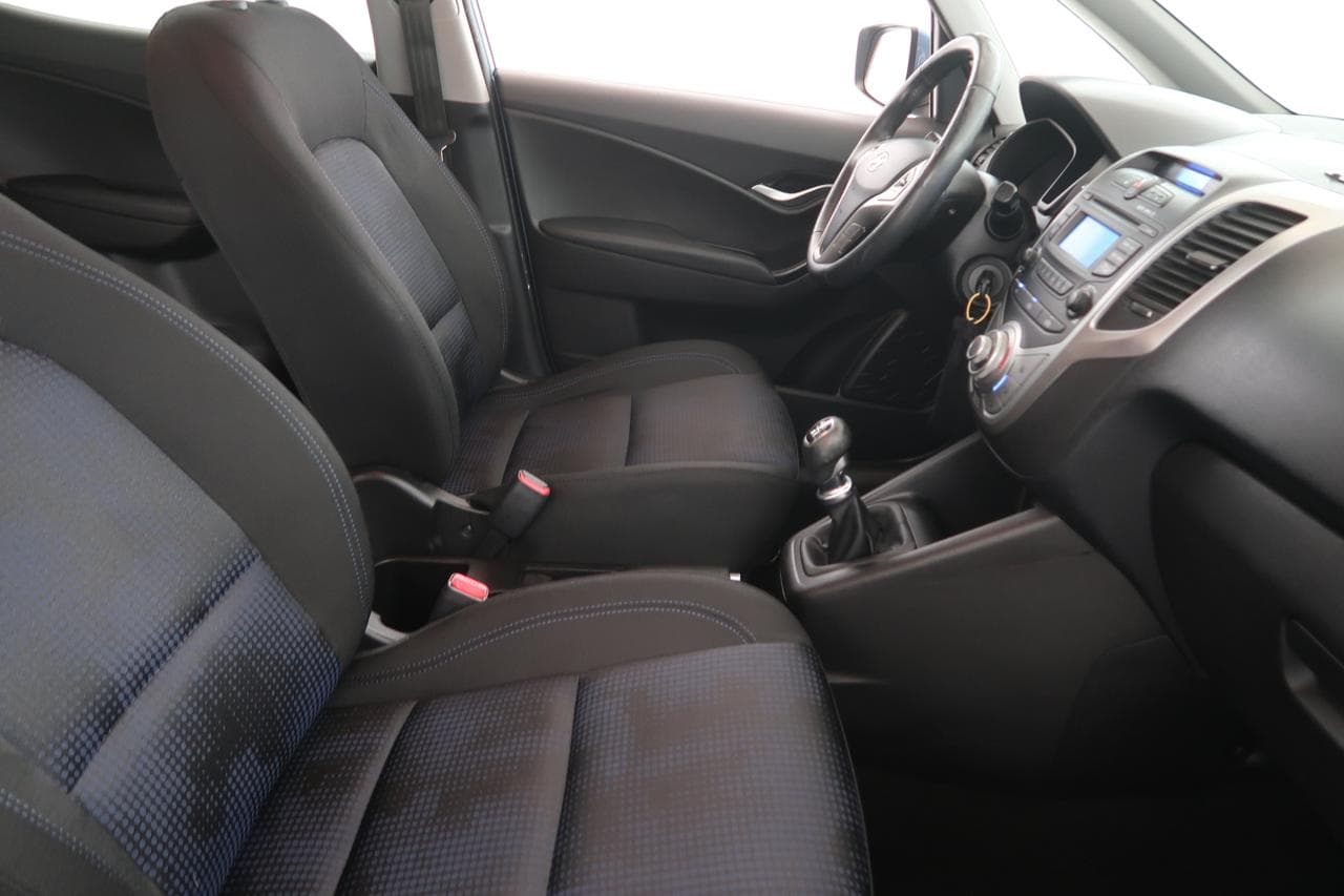 2012 Hyundai ix20 - 22