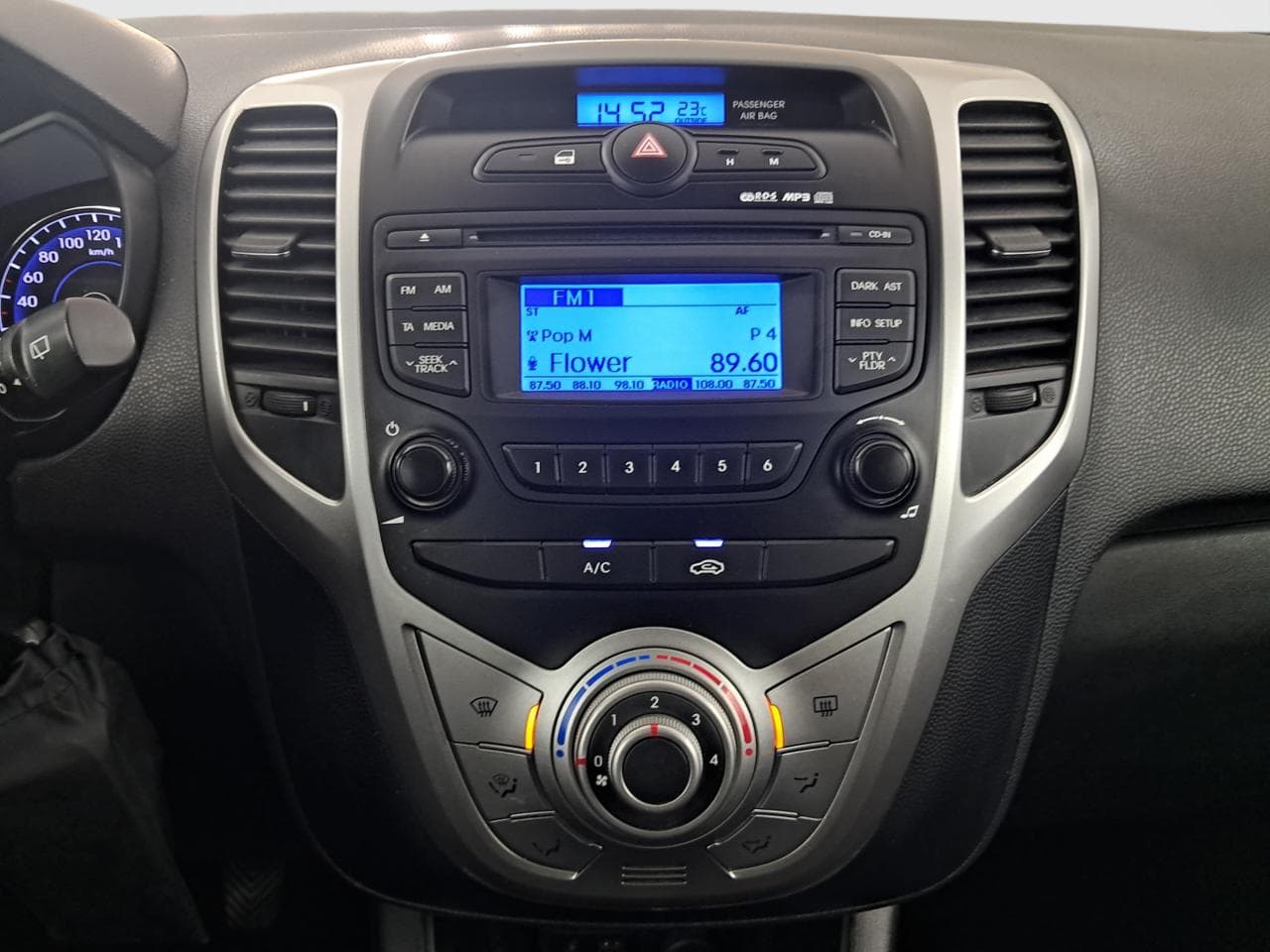 2014 Hyundai ix20 - 18
