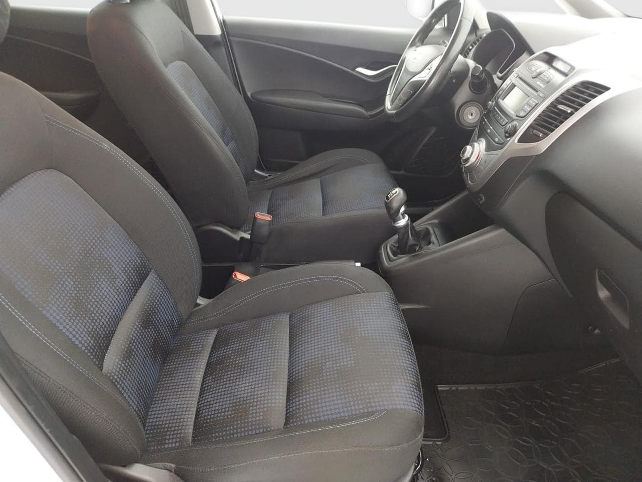 2011 Hyundai ix20 - 12